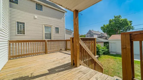10439 South Avenue M Chicago IL 60617