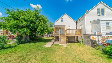10439 South Avenue M Chicago IL 60617