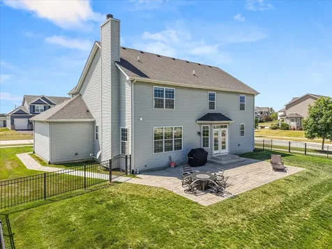 1031 South Carly Circle Yorkville IL 60560