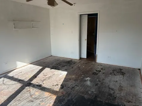 15129 Lexington Avenue Harvey IL 60426