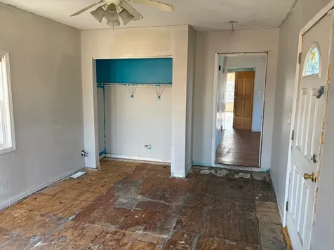15129 Lexington Avenue Harvey IL 60426