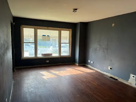 15129 Lexington Avenue Harvey IL 60426