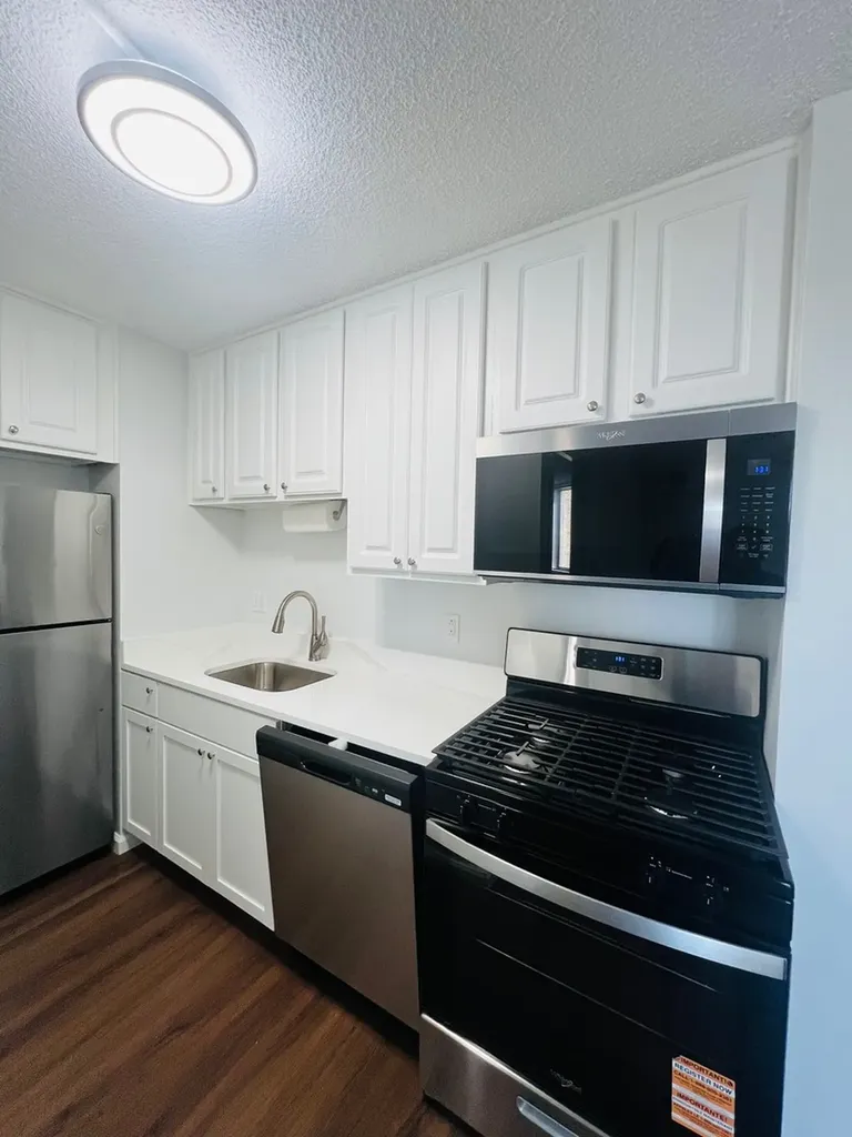 1750 North Marywood Avenue Aurora IL 60505