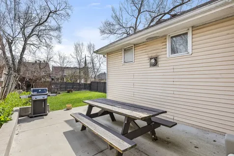 718 Warren Avenue Rockdale IL 60436