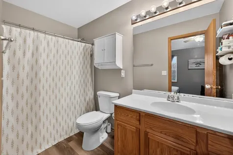 665 Kenwood Court Dekalb IL 60115