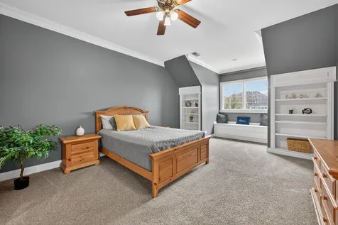 910 Freedom Circle Sycamore IL 60178