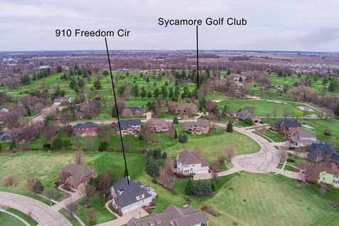 910 Freedom Circle Sycamore IL 60178