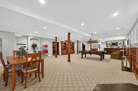 910 Freedom Circle Sycamore IL 60178