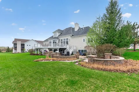 910 Freedom Circle Sycamore IL 60178