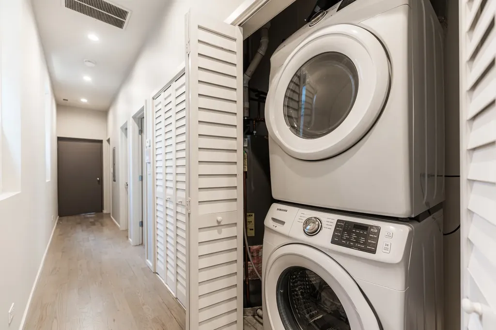 2108 West 18th Place Chicago IL 60608