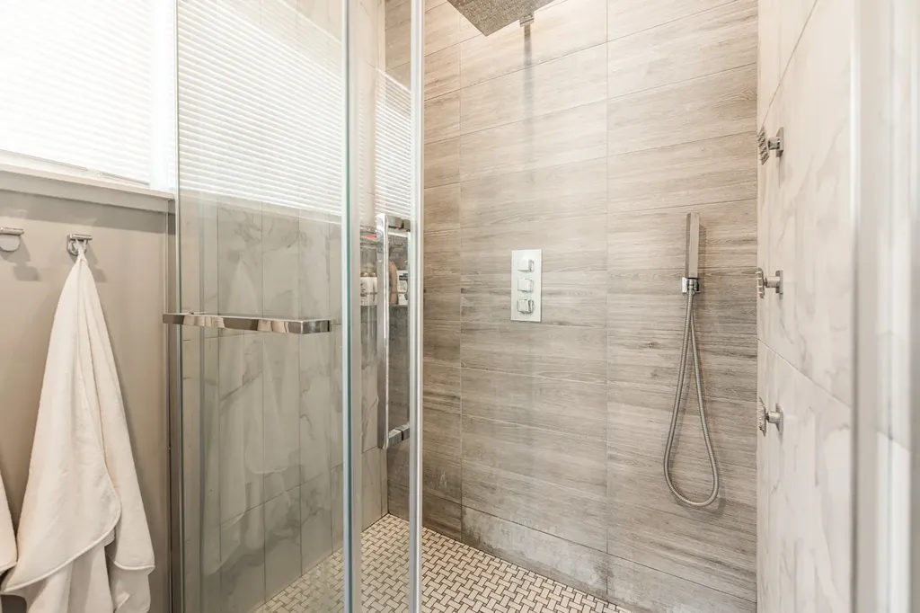 2108 West 18th Place Chicago IL 60608
