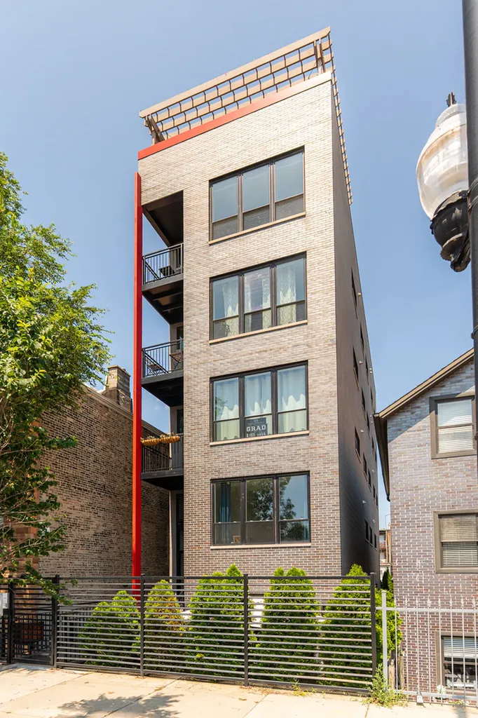 2108 West 18th Place Chicago IL 60608