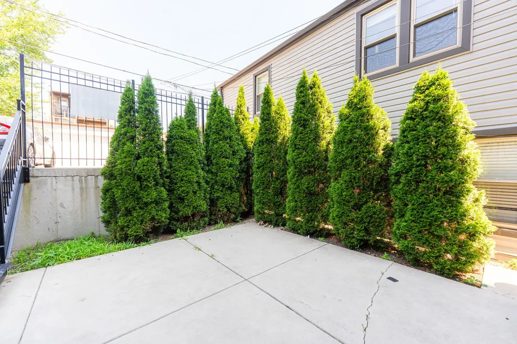 2108 West 18th Place Chicago IL 60608