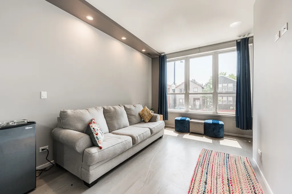 2108 West 18th Place Chicago IL 60608
