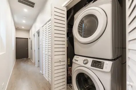 2108 West 18th Place Chicago IL 60608