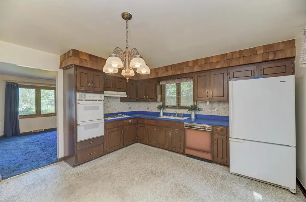 8017 Sawyer Road Darien IL 60561