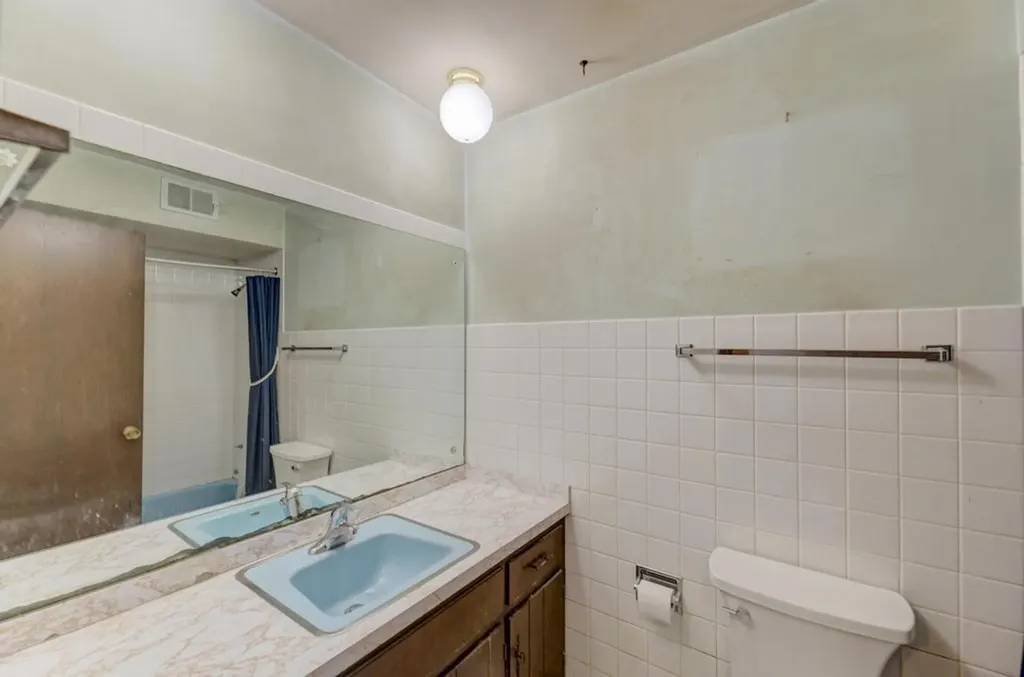 8017 Sawyer Road Darien IL 60561