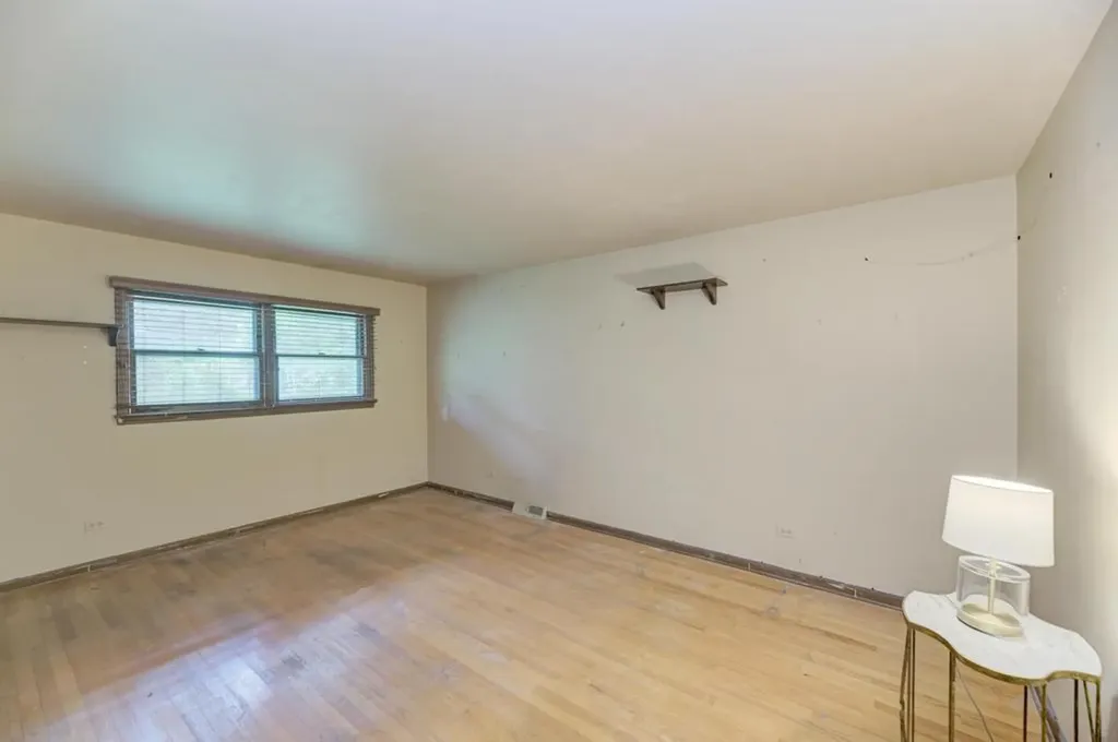 8017 Sawyer Road Darien IL 60561