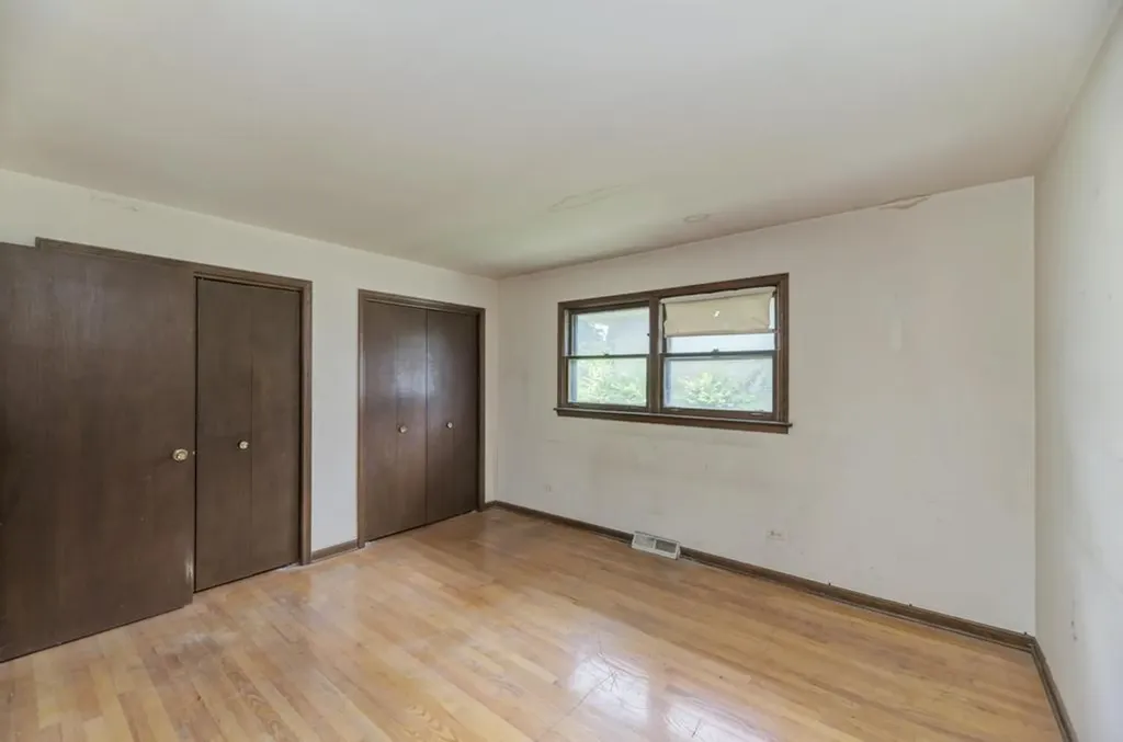 8017 Sawyer Road Darien IL 60561