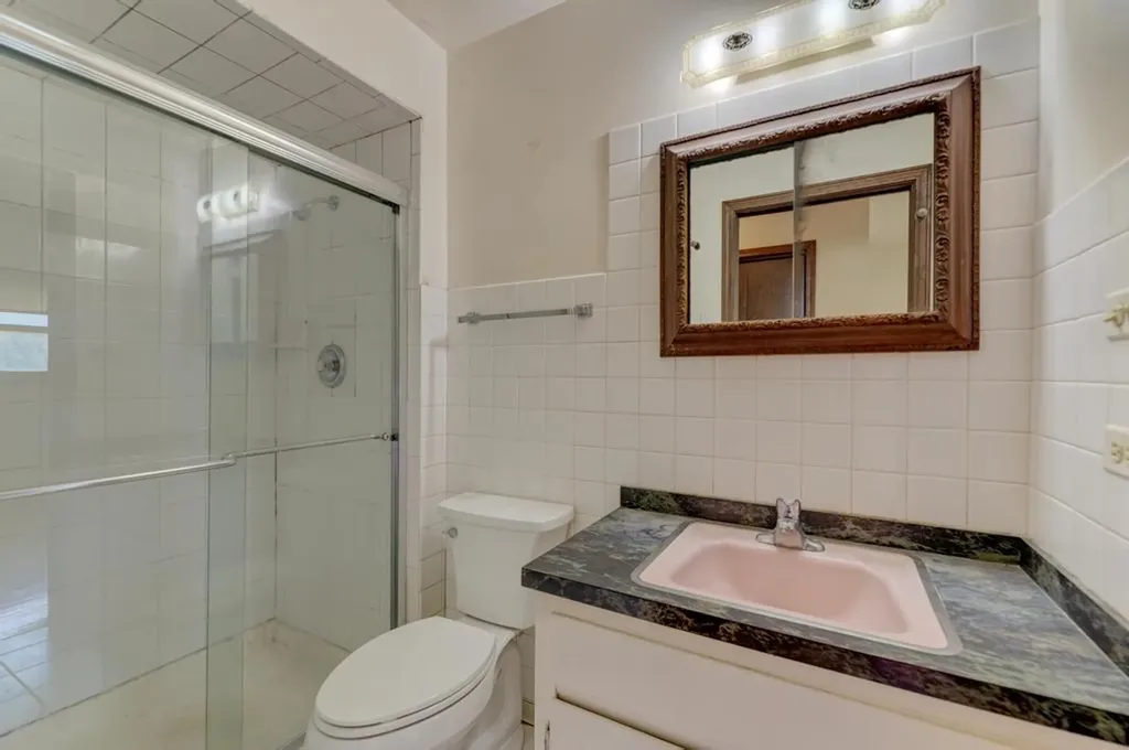 8017 Sawyer Road Darien IL 60561