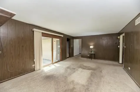 8017 Sawyer Road Darien IL 60561