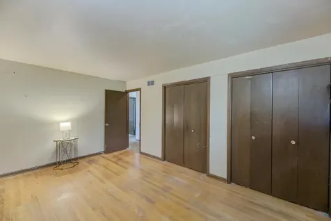 8017 Sawyer Road Darien IL 60561