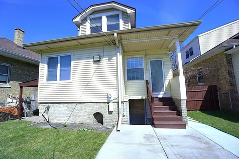 5249 Hoffman Street Skokie IL 60077