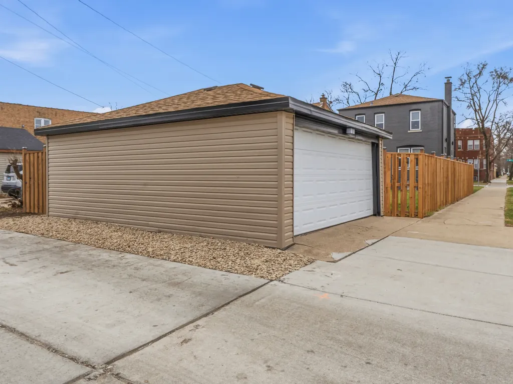 600 East 87th Place Chicago IL 60619