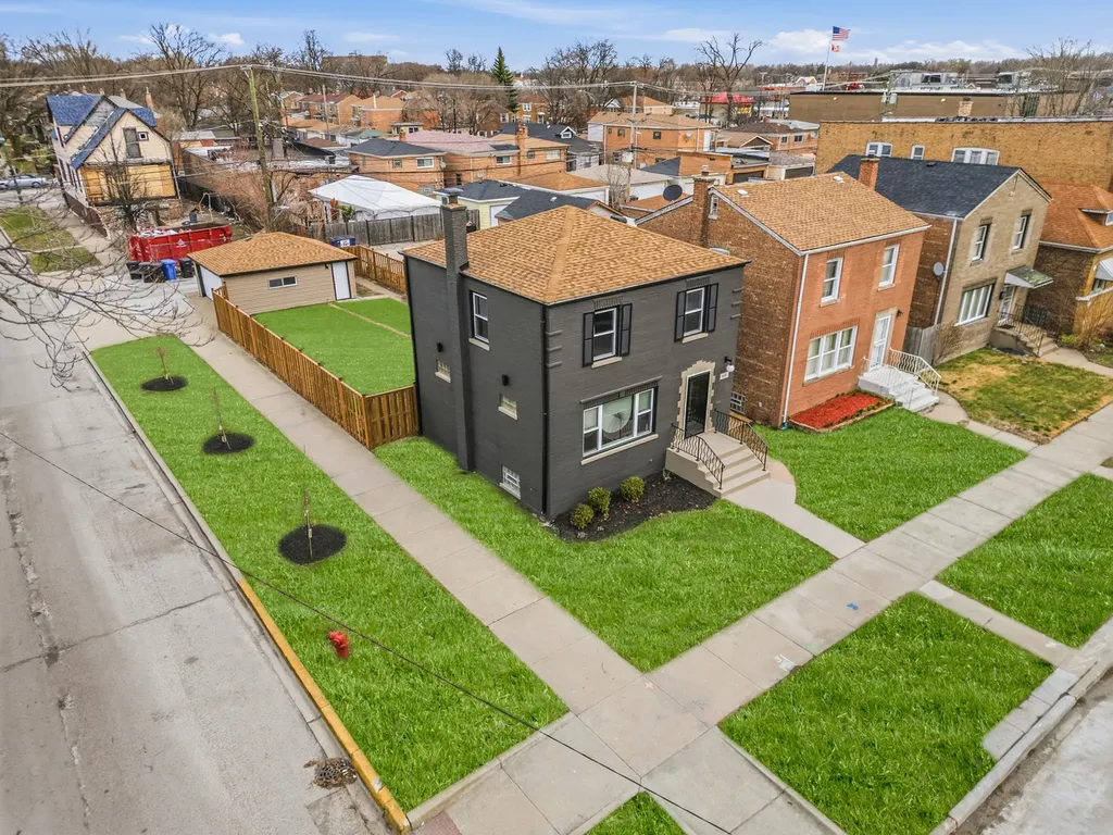 600 East 87th Place Chicago IL 60619