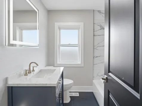 600 East 87th Place Chicago IL 60619