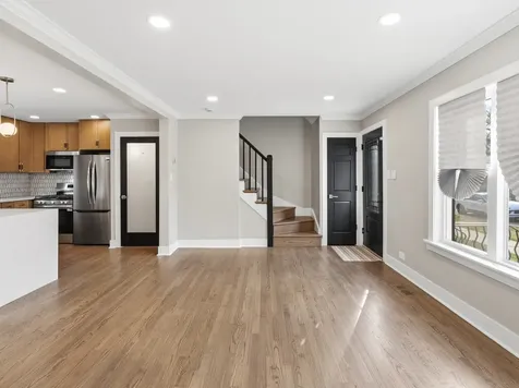 600 East 87th Place Chicago IL 60619