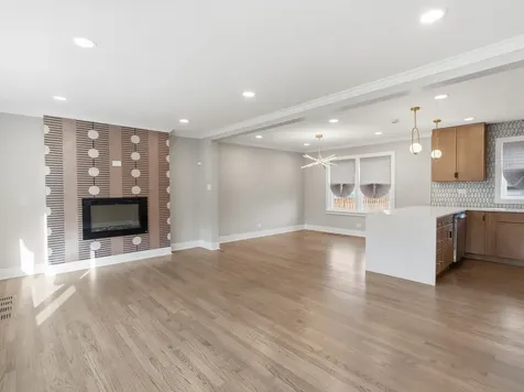 600 East 87th Place Chicago IL 60619