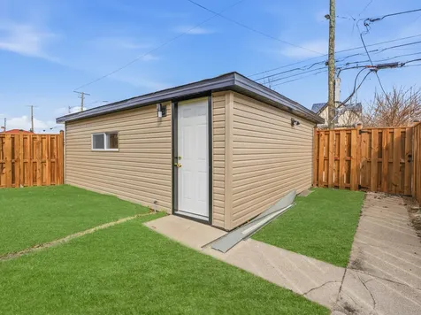 600 East 87th Place Chicago IL 60619