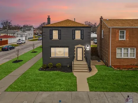 600 East 87th Place Chicago IL 60619