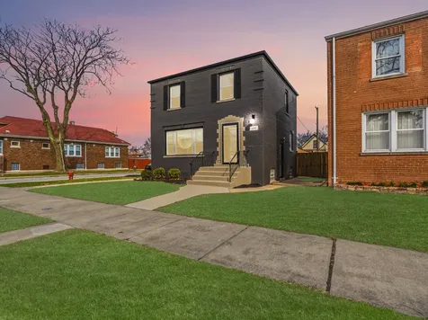 600 East 87th Place Chicago IL 60619