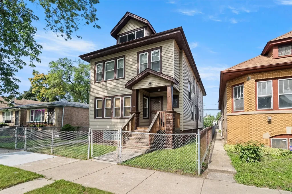 7238 South Wood Street Chicago IL 60636