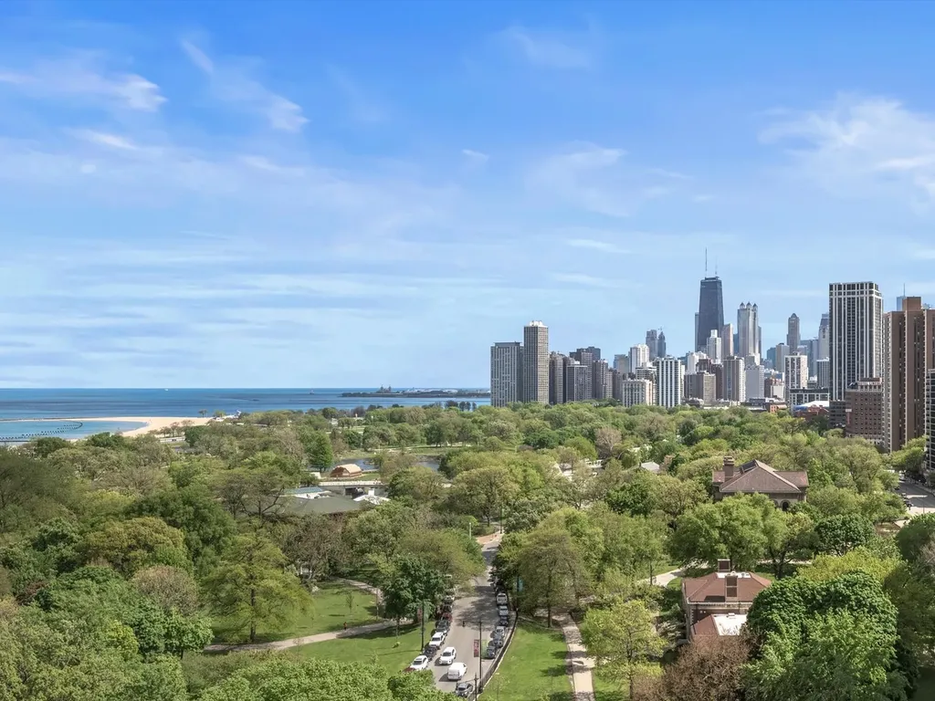 2120 North Lincoln Park West Chicago IL 60614