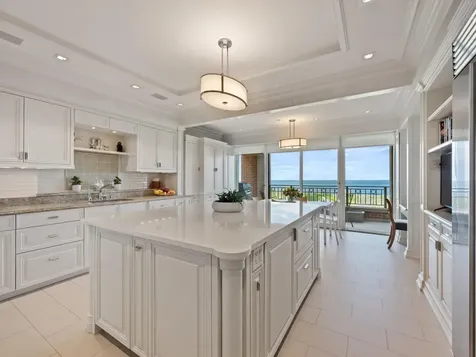 2120 North Lincoln Park West Chicago IL 60614