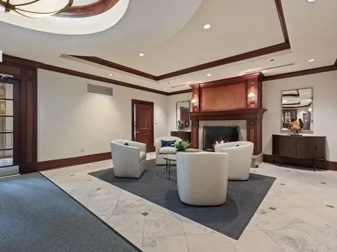 2120 North Lincoln Park West Chicago IL 60614