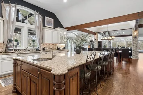 2455 Persimmon Drive St. Charles IL 60174