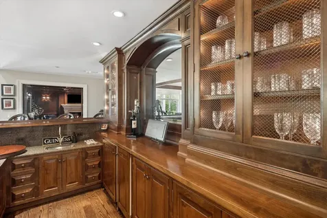 2455 Persimmon Drive St. Charles IL 60174