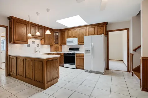 16148 85TH Avenue Tinley Park IL 60487