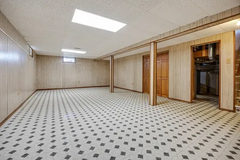 16148 85TH Avenue Tinley Park IL 60487