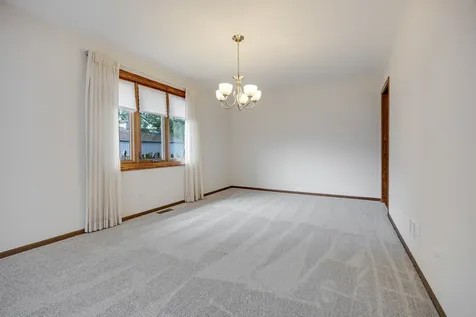 16148 85TH Avenue Tinley Park IL 60487
