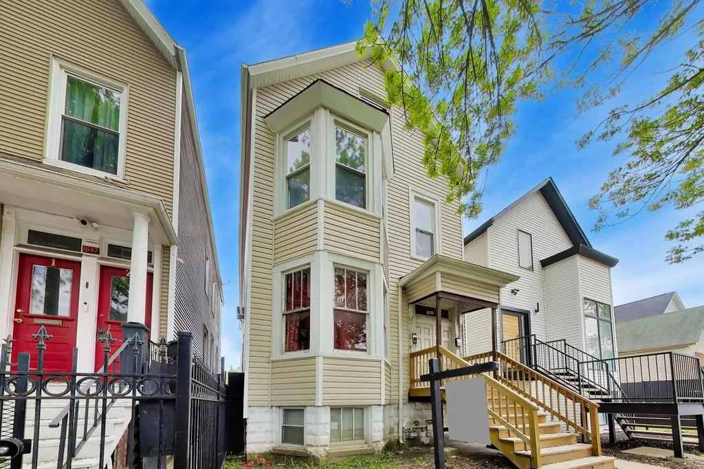 1645 North Central Park Avenue Chicago IL 60647