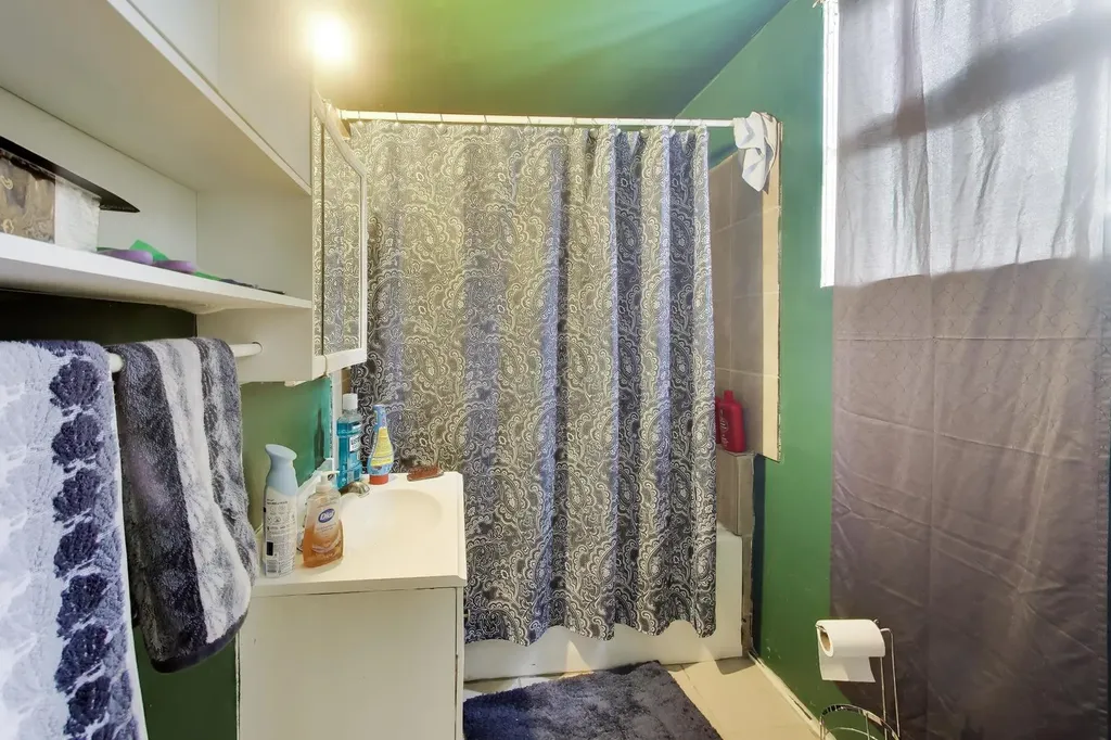 1645 North Central Park Avenue Chicago IL 60647