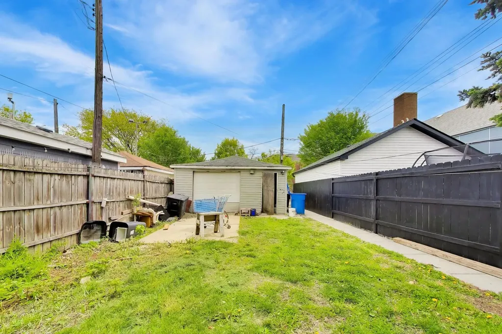 1645 North Central Park Avenue Chicago IL 60647