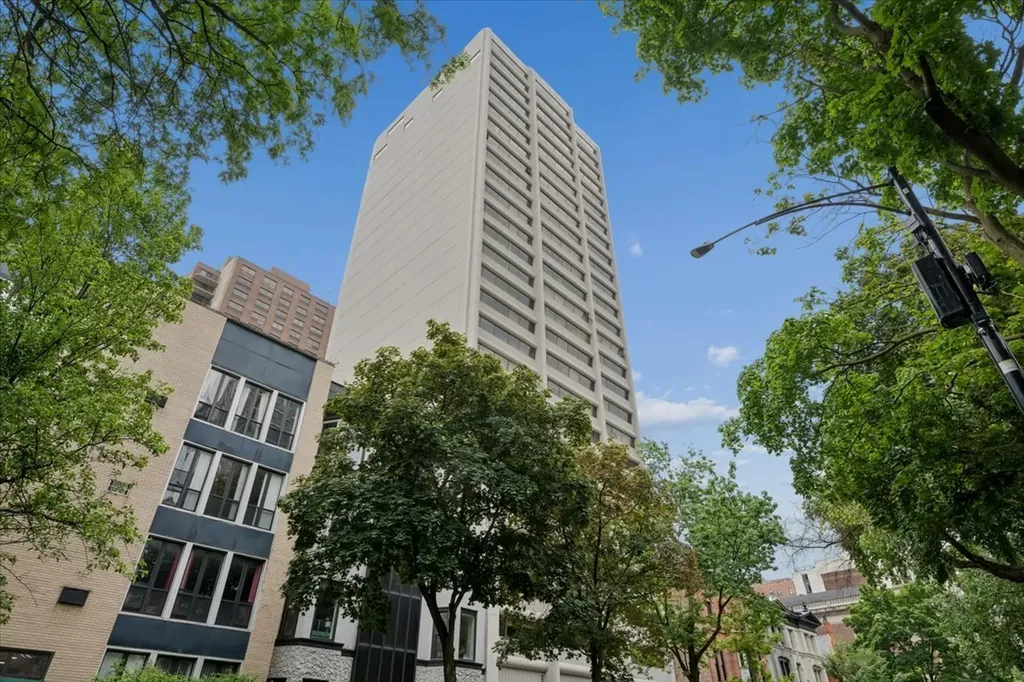 1415 North Dearborn Street Chicago IL 60610