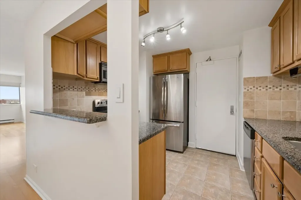 1415 North Dearborn Street Chicago IL 60610