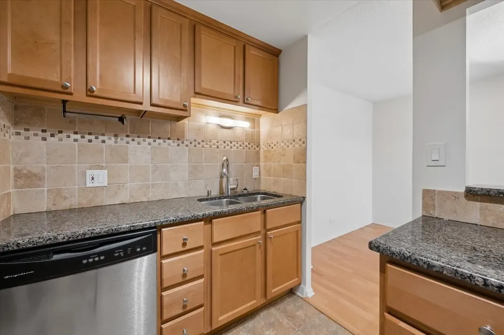 1415 North Dearborn Street Chicago IL 60610